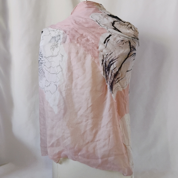 Women's Large Silky Light Pink & White Floral Sheer Scarf / Wrap With Raw Hem - Picture 3 of 10